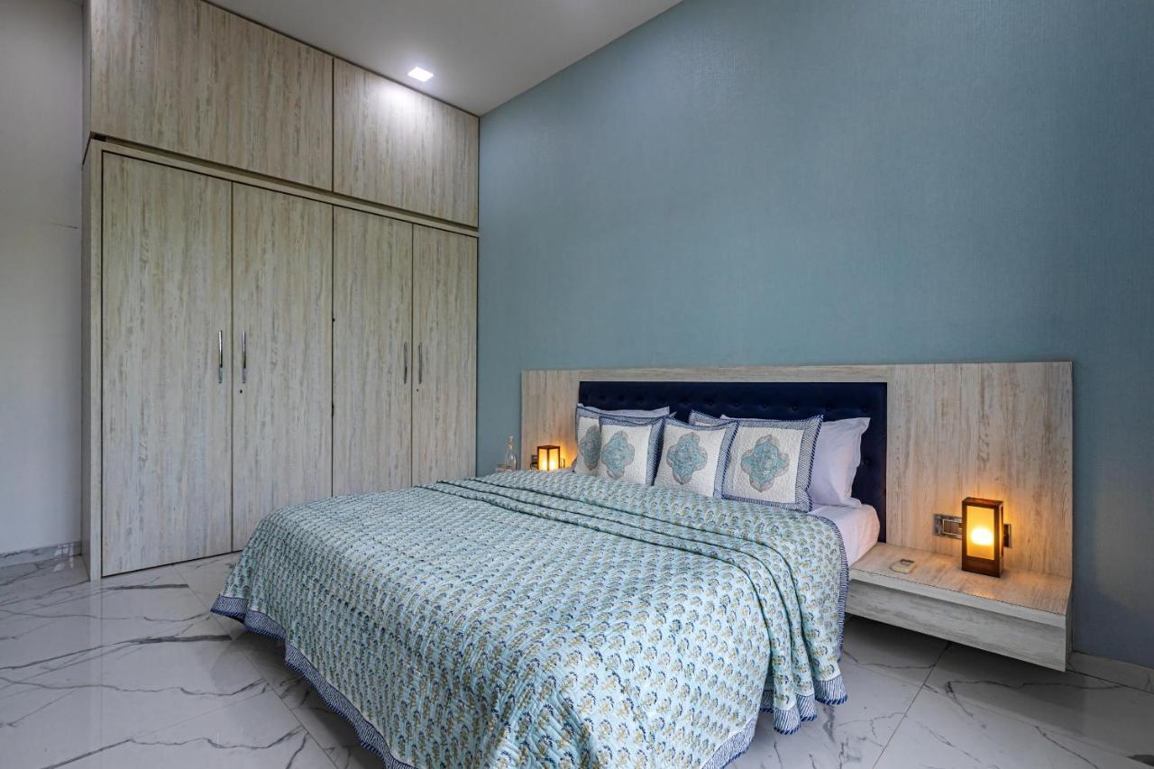 Saffronstays Odyssey, Karjat - 10 Acres Pet-Friendly Estate With Swimming Pool Chinchavli Kültér fotó