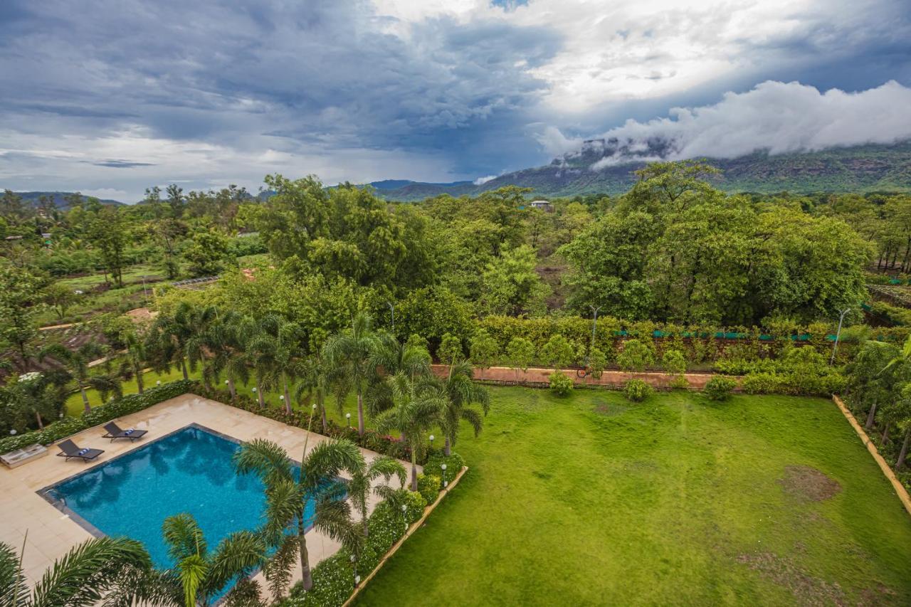 Saffronstays Odyssey, Karjat - 10 Acres Pet-Friendly Estate With Swimming Pool Chinchavli Kültér fotó